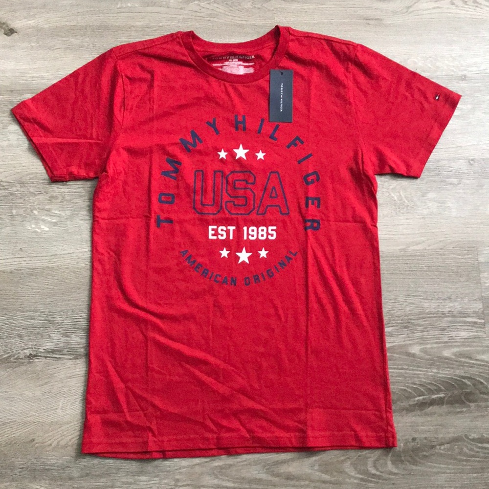 NWT Tommy Hilfiger t-shirt